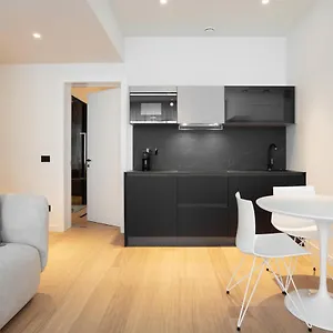 Sant'ambrogio Apartments, Reception H24 , Milan Italy